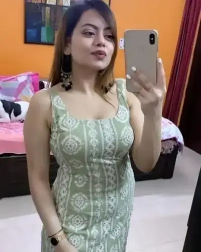 Call Girl in Valangaiman
